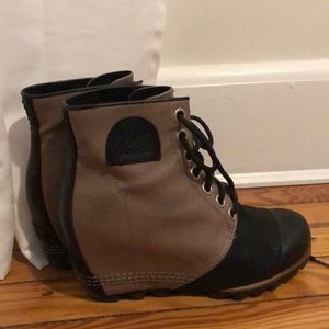 Sorel wedge heel booties